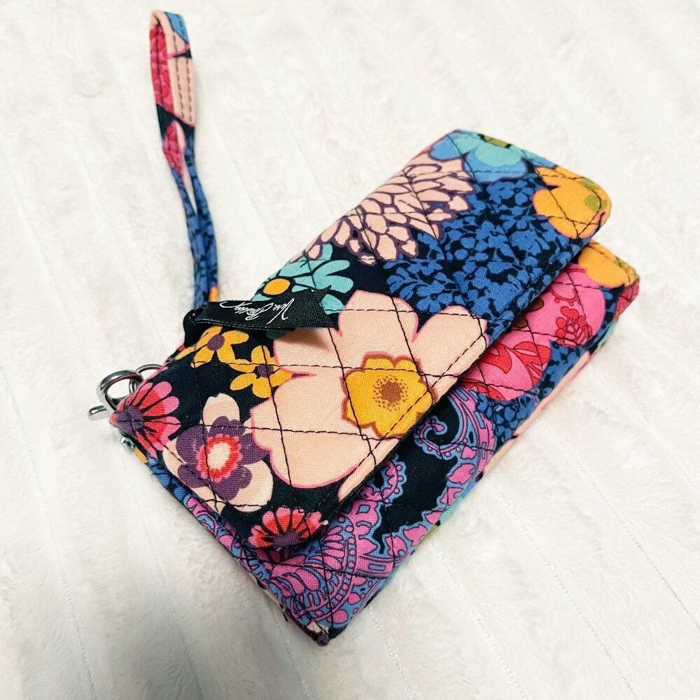 Vera Bradley Quilted Wristlet Wallet Paisley Pink Purple Multi color floral